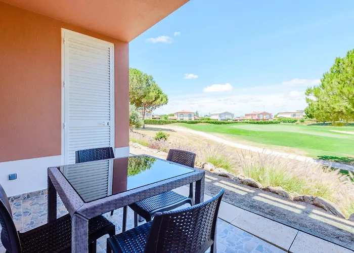 Вилла Casa Maria At Boavista Lagos